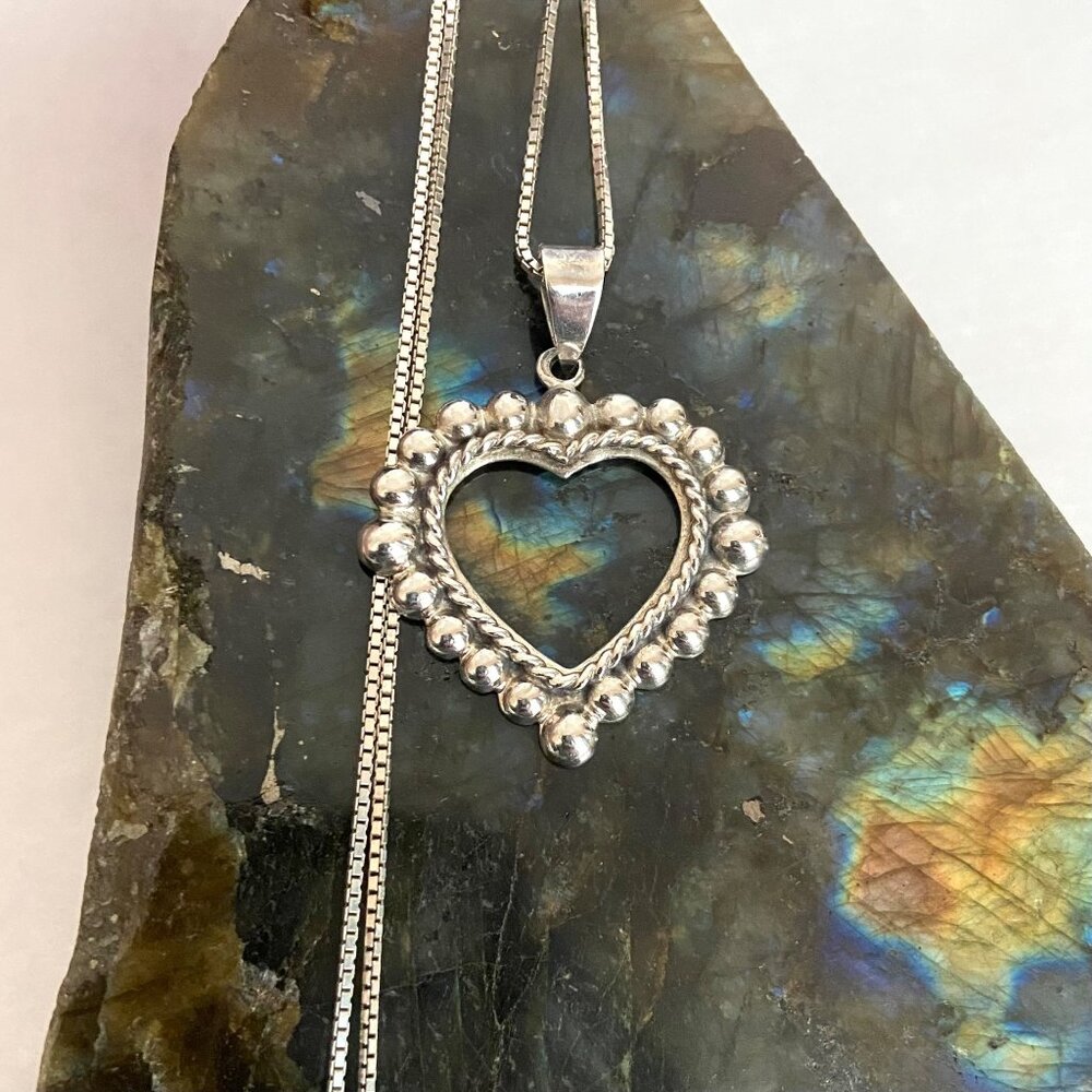 Sterling Silver 925 Beaded Open Heart Pendant Necklace 18" Box Chain - Picture 3 of 16
